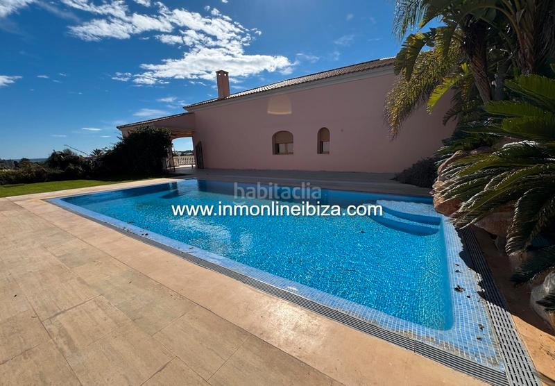 Foto 4745d841-6c76-4e16-965b-39a4d3046096. Location chalet avec piscine dans Santa Eulària des riu Santa Eulària