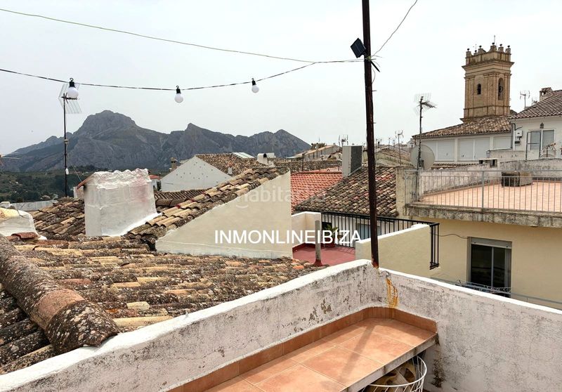 Foto 7174c07c-c971-4222-8572-2c2c721e4dd7. Masia amb xemeneia a Tárbena