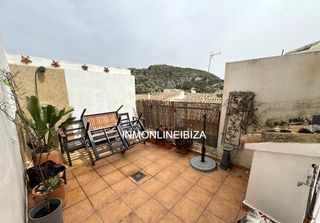 Mas  Carrer santíssima trinitat. Estupenda casa de pueblo en tàrbena-reformada