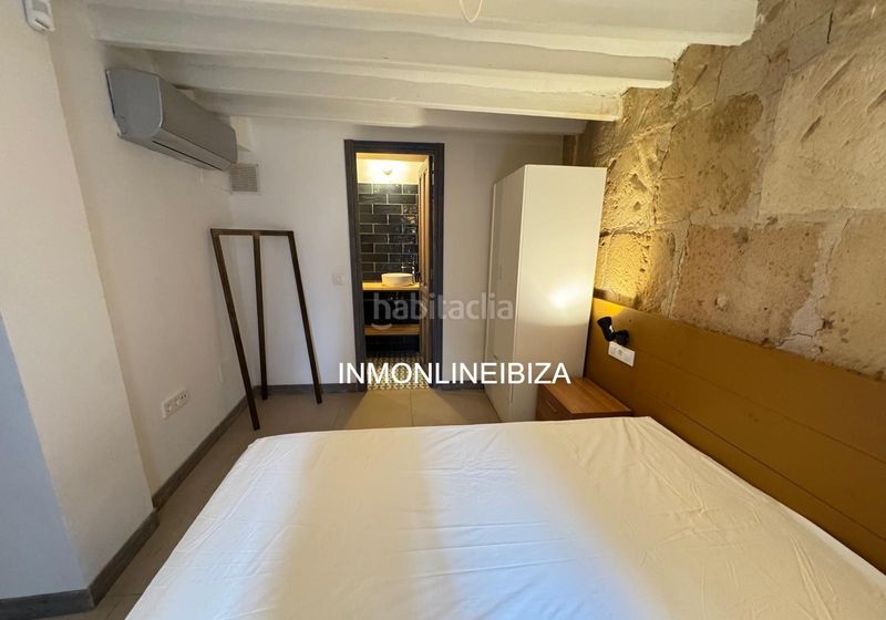 Foto 3e40952c-3579-4c94-971d-6ce8c58c3080. Pis a Dalt Vila-La Marina Ibiza