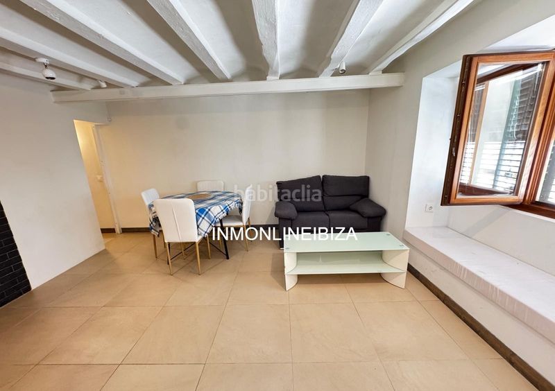 Foto c325cb6c-31fe-44a9-8d71-fc6128d458ee. Pis a Dalt Vila-La Marina Ibiza