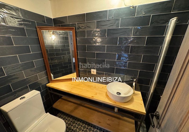 Foto dbffed18-7025-4dcb-8a20-91f980ee4098. Pis a Dalt Vila-La Marina Ibiza