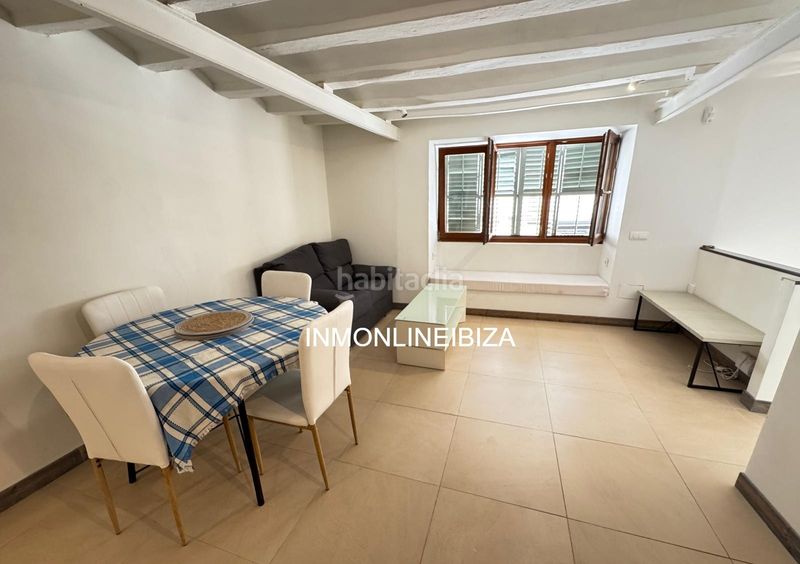 Foto edea2544-8639-4c68-93f9-505f69cd9768. Pis a Dalt Vila-La Marina Ibiza