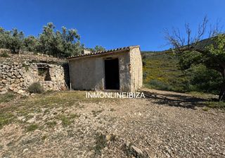 Landgut  Parelles. Estupenda casita de aperos con terreno en parelles-tàrbena