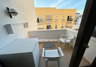 Appartement  Carrer del far. Piso con inquilino en san antonio