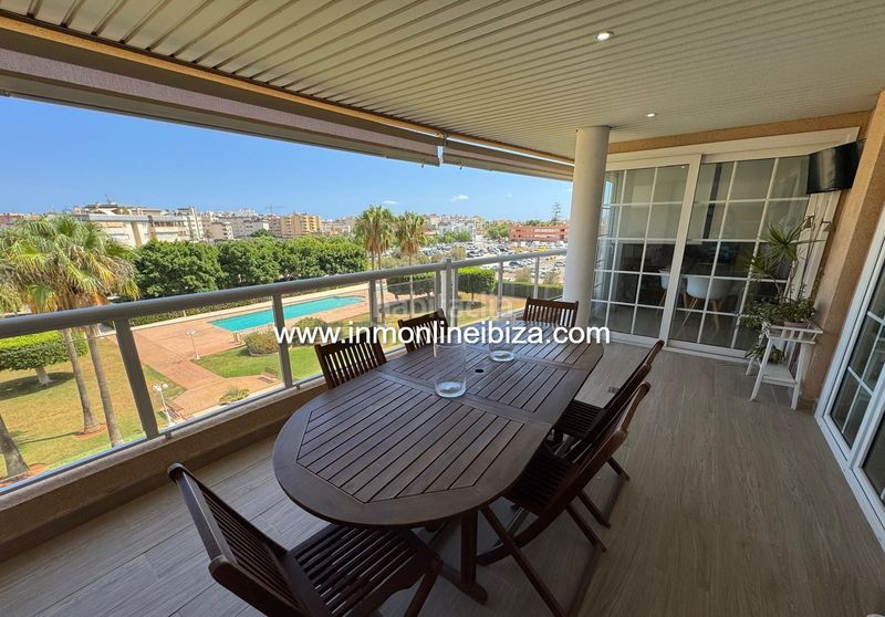 Foto 0d3c5cbb-1801-40bd-a23c-1981725571a7. Lloguer pis amb aparcament piscina a S´Eixample-Can Misses Ibiza