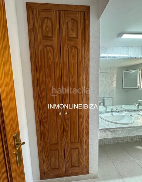 Foto ba30185b-22b2-4a26-8b2b-ca455a2097d0. Rent flat in Puig des Molins Ibiza