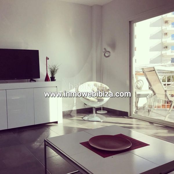 Foto 47bf2a0c-67c9-49fa-b51c-01af15a109fb. Flat in carrer de cervantes 27 in Sant Antoni de Portmany
