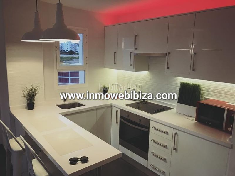 Foto d852a3a8-c766-4ad1-9c67-663e90d57e33. Flat in carrer de cervantes 27 in Sant Antoni de Portmany