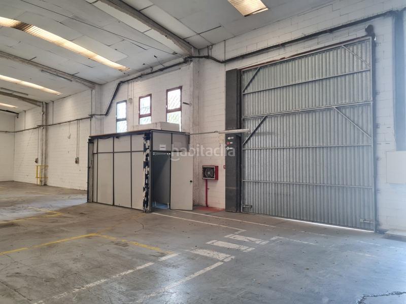 Foto 8ba5bdf2-8ff3-40bd-9201-a1d7a5fe039b. Lloguer nau industrial a Zona Industrial Barberà del Vallès