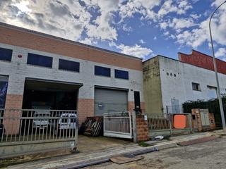Miete Fabrikhalle in Sud-Zona Industrial. Nave en alquiler en castellar del valles de 450 m2