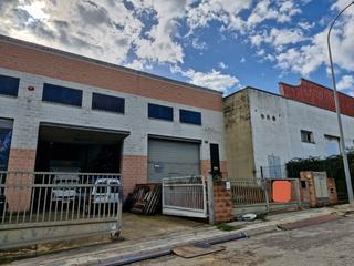 Bâtiment à usage industriel à Sud-Zona Industrial. Nave en venta en castellar del valles de 440 m2