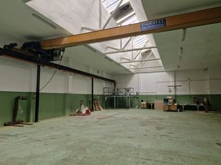 Rent Industrial building in Covadonga. Nave en alquiler en sabadell de 410 m2