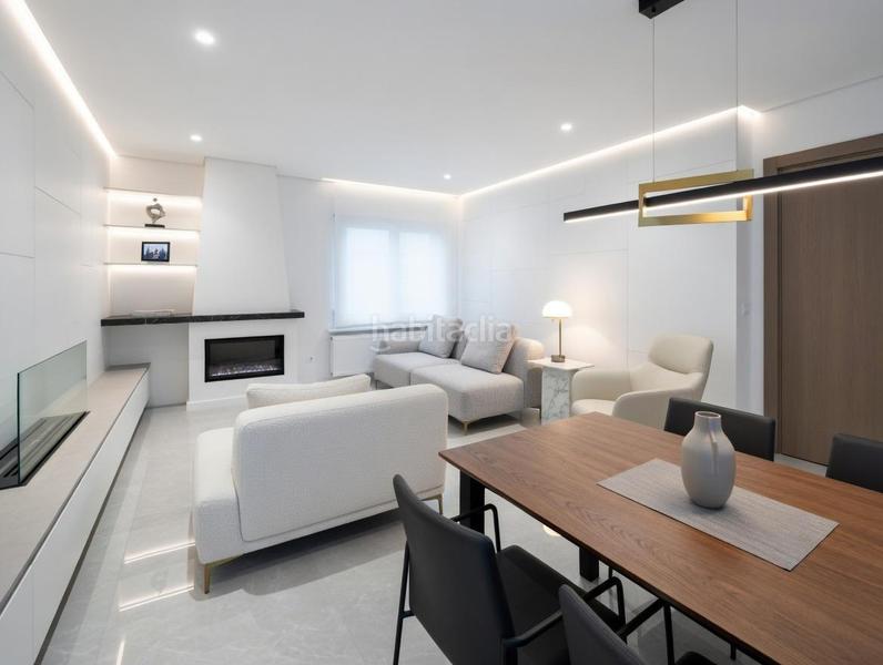 Foto 6e2d4f5c-c156-4070-bd93-28247a740758. Casa adossada amb aparcament a Ripoll