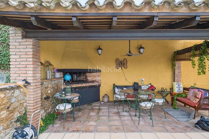 Foto 3e51ebeb-ff3f-4e37-9508-47325c54ea3c. Masia amb aparcament piscina a Bàscara