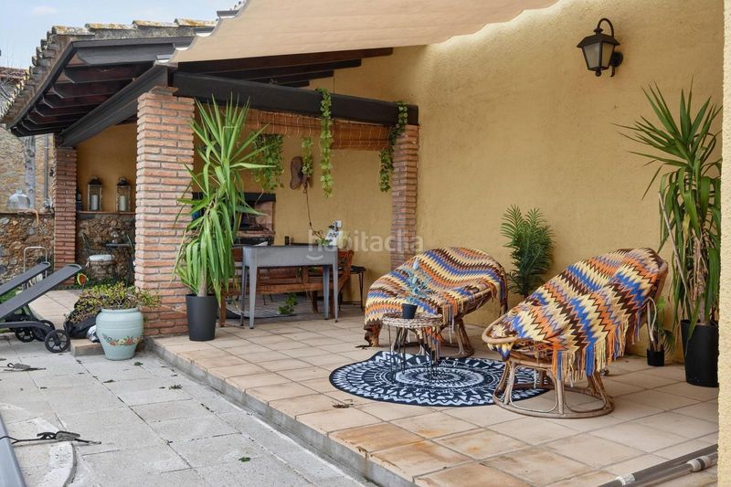 Foto 593443e9-fc01-41b2-854b-d0c6b738f364. Masia amb aparcament piscina a Bàscara