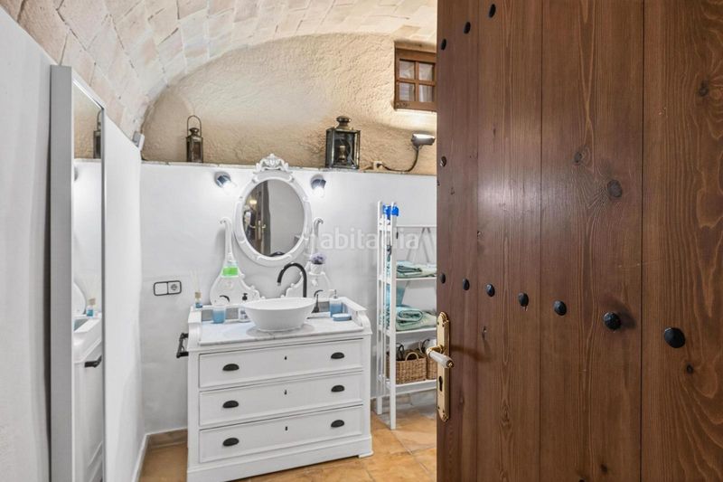 Foto e63a836e-7d55-4e2c-8adf-b6ea35a46494. Masia amb aparcament piscina a Bàscara