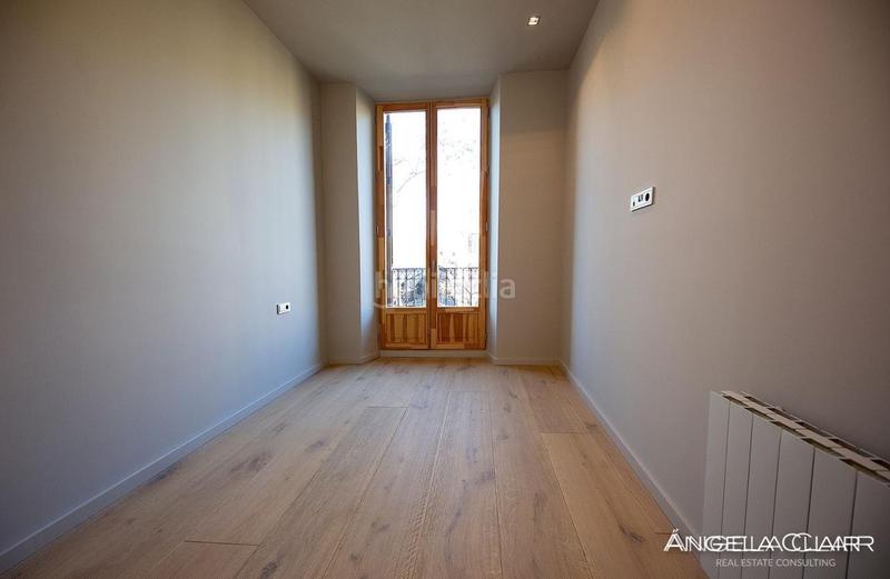 Foto 01b2bcf6-d12c-4f61-b0bd-d0fb2cb31cd5. Appartement avec chauffage dans Gòtic Barcelona