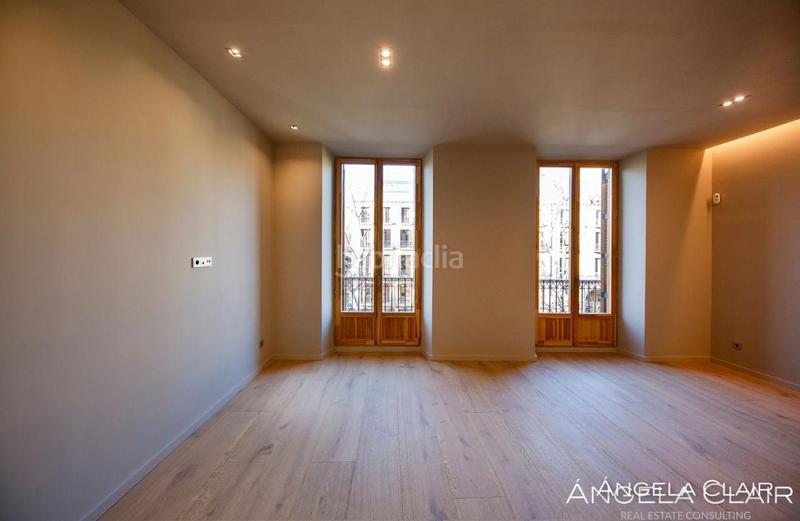 Foto b589679b-b88a-4117-8b7f-f57b74a25cc7. Flat with heating in Gòtic Barcelona