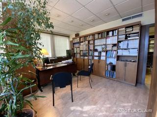 Bureau à La Salut
