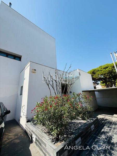 Foto a8aab572-b88f-4422-9639-21856c84636b. Maison avec chauffage parking piscine dans Lluminetes Castelldefels