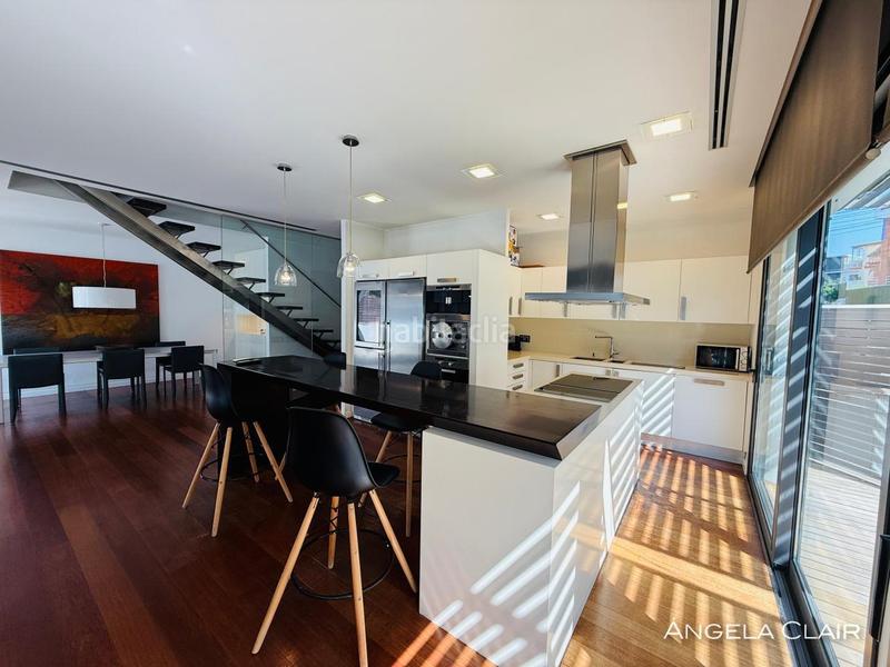 Foto d0352528-a8c8-43d4-a984-fb581e94efbf. Maison avec chauffage parking piscine dans Lluminetes Castelldefels