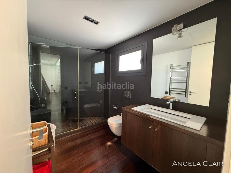 Foto e12b96f0-3791-4100-a0fd-727ef8631df3. Maison avec chauffage parking piscine dans Lluminetes Castelldefels