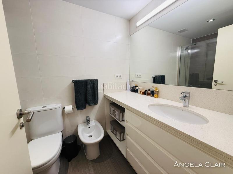 Foto 286f7a3c-0cd8-4ebe-afd2-7596ceb5a819. Dachwohnung mit heizung parking pool in Centre-Can Nadal Sant Feliu de Llobregat