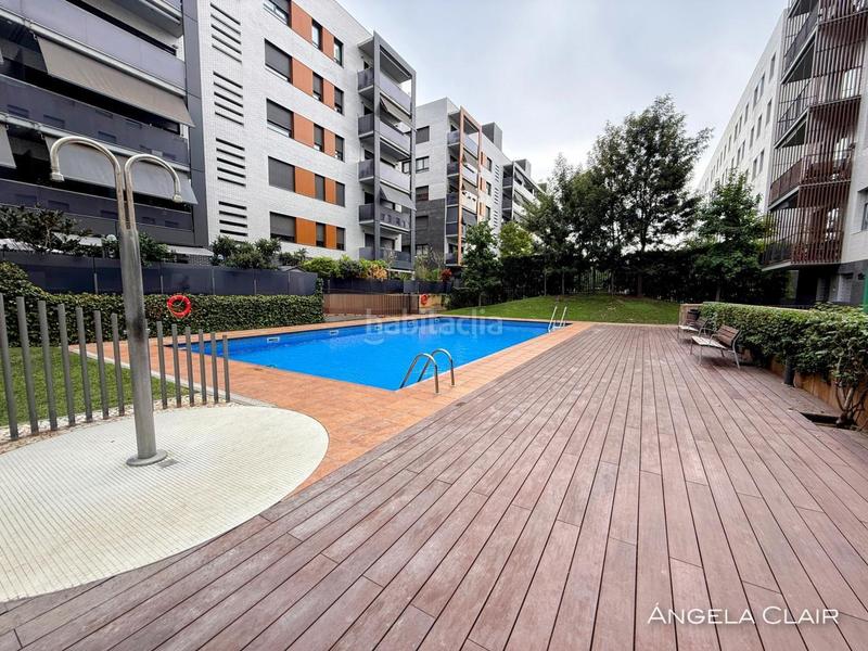Foto b0a07192-3225-44bb-8050-35b4e2fdadc1. Dachwohnung mit heizung parking pool in Centre-Can Nadal Sant Feliu de Llobregat