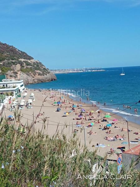 Foto 6b8e02f5-ef1c-45a6-a373-c67e806ecd41. Lloguer pis amb calefacció aparcament a Garraf Sitges