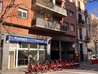 Aparcament cotxe  Sant pere abanto