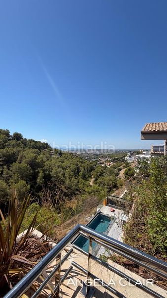 Foto 39ef7e45-683a-4981-b371-12921b1989f0. Casa amb calefacció aparcament piscina a Levantina - Montgavina - Quintmar Sitges