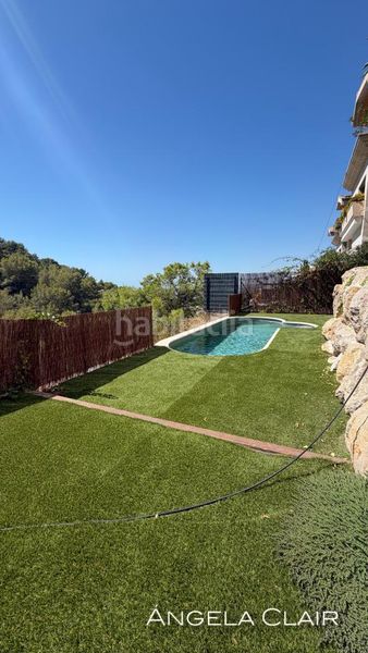 Foto cc8ea45b-bd97-4dd3-ba5b-0c0a46d1ee41. Casa amb calefacció aparcament piscina a Levantina - Montgavina - Quintmar Sitges