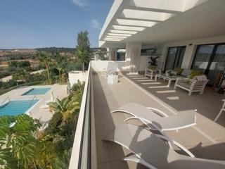 Planta baja en Centro. Impresionante apartamento en venta en estepona