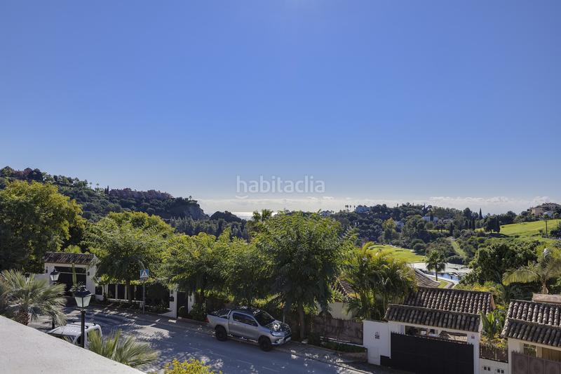 Foto f880b1a1-bd2a-4726-b541-03dd7b7bdc6f. Casa adossada amb aparcament piscina a los arqueros - puerto del almendro Benahavís