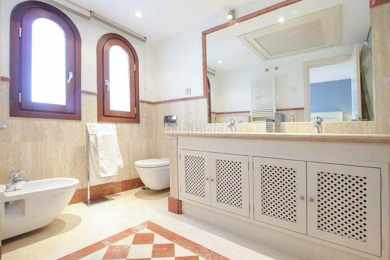 Foto 163e79a9-bfe7-4cdf-adf6-54199e9866cb. Casa adosada  en venta en El Paraíso Benahavís