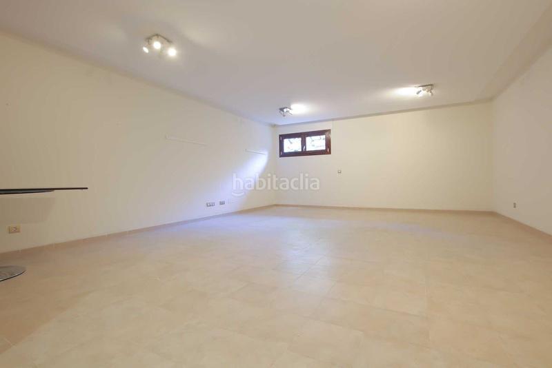 Foto 7edefc5c-ec91-4a1c-aeb3-ab3d8483c491. Casa adosada  en venta en El Paraíso Benahavís