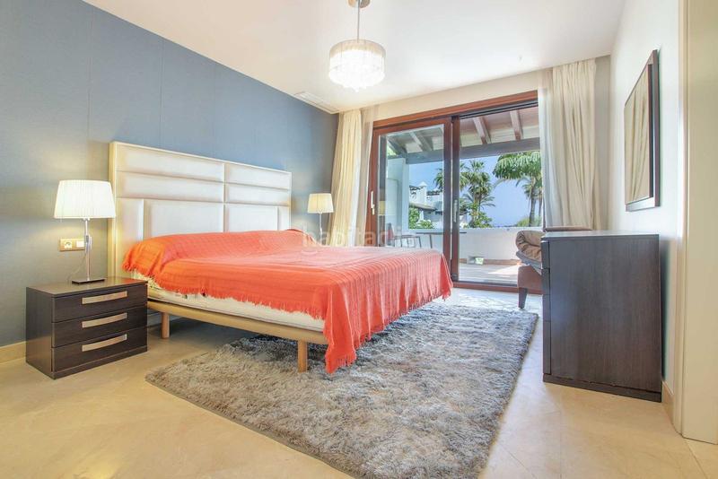 Foto 91148897-5ebb-4119-ac3e-65883d86644e. Casa adosada  en venta en El Paraíso Benahavís