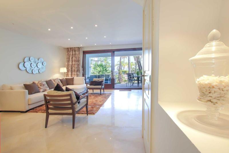 Foto fe69f794-3ec8-49bd-b7a5-246f75764e6a. Casa adosada  en venta en El Paraíso Benahavís