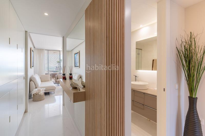 Foto 9dbd344c-55e8-4a14-8c01-aaeb338e9701. Planta baja apartamento frente a la playa en venta en Estepona