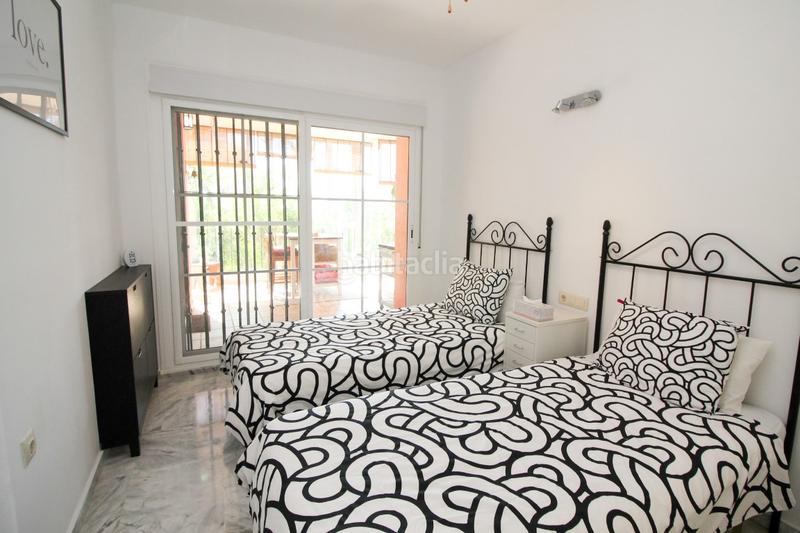 Foto c29d5eaf-68b5-4629-8224-ed3f0bd5bf22. Planta baja apartamento en miraflores en venta en Mijas