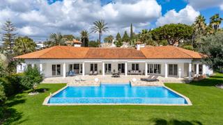 Casa a Hacienda Las Chapas. Hermosa villa en venta en hacienda las chapas