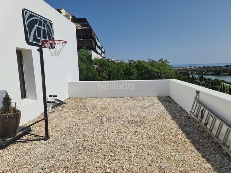 Foto 1fa8af90-591c-4662-b686-16494e06548f. Àtic amb aparcament piscina a Los Flamingos Benahavís