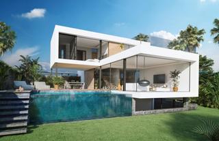 Casa en Nueva Atalaya. Villa en venta en el campanario, estepona