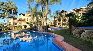 Apartament a Nueva Atalaya. Apartamento de 3 dormitorios en venta en el campanario