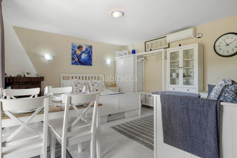 Foto 0897cfcb-743b-45de-a525-3c82b3d64ffb. Apartamento dos apartamentos en uno en venta en torremar en Benalmádena