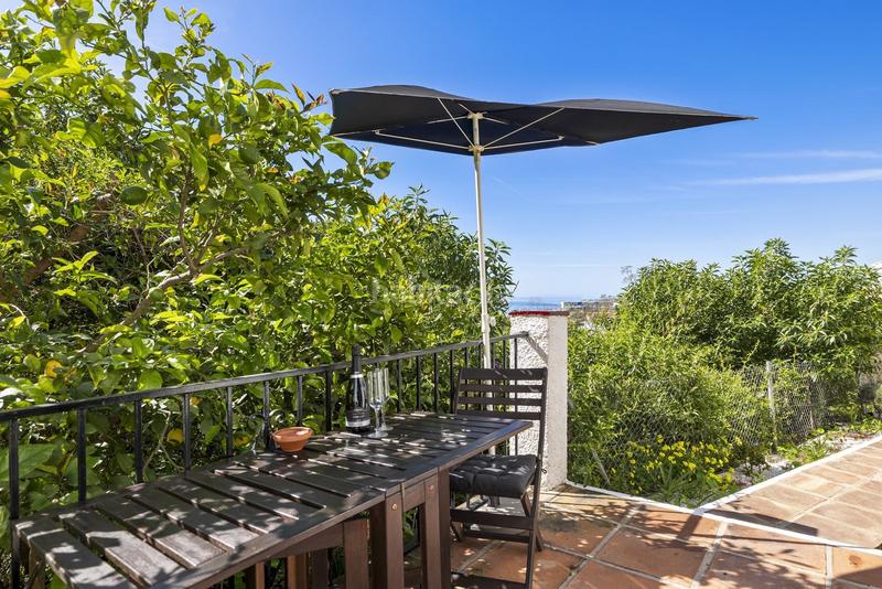 Foto b73bece9-c422-4fff-ad3b-1765cfe0815a. Apartamento dos apartamentos en uno en venta en torremar en Benalmádena
