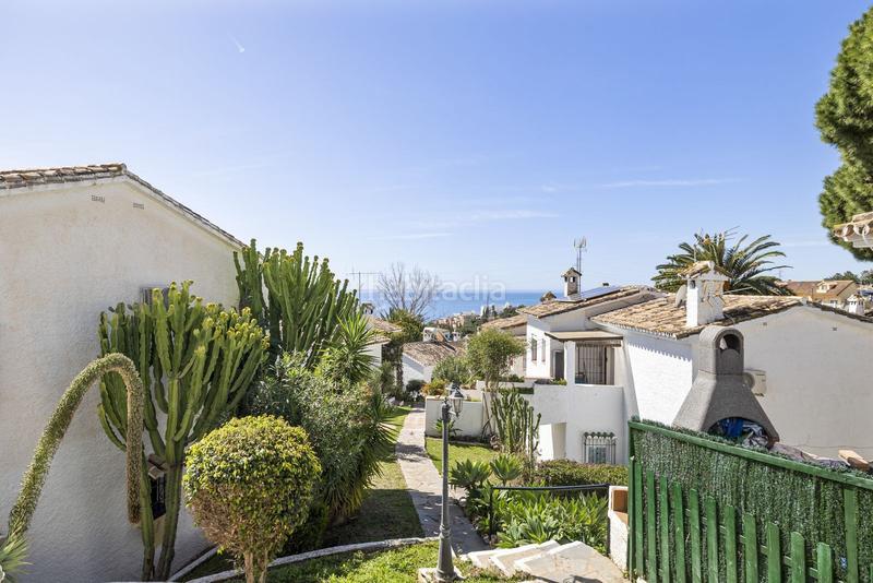 Foto bc4abfcd-906d-4245-ba11-2a2d19bc2a52. Apartamento dos apartamentos en uno en venta en torremar en Benalmádena