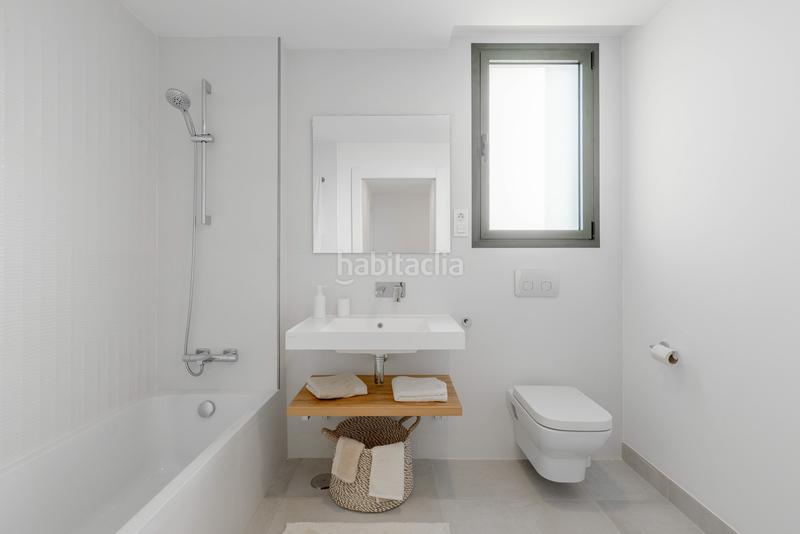 Foto cf691982-1147-4416-a001-1c1a8db9c5eb. Casa adosada adosado en venta costa en El Faro de Calaburra - Chaparral Mijas