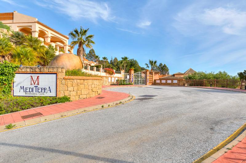Foto 4f8970b3-1a87-4e3b-a0ca-1f83e2900fb8. Penthouse with parking pool in Nueva Torrequebrada Benalmádena
